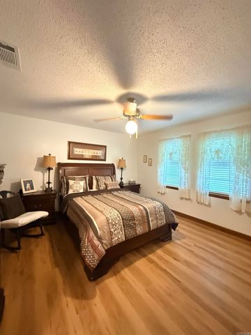 913 Matt Lane, Hensley, AR 72065