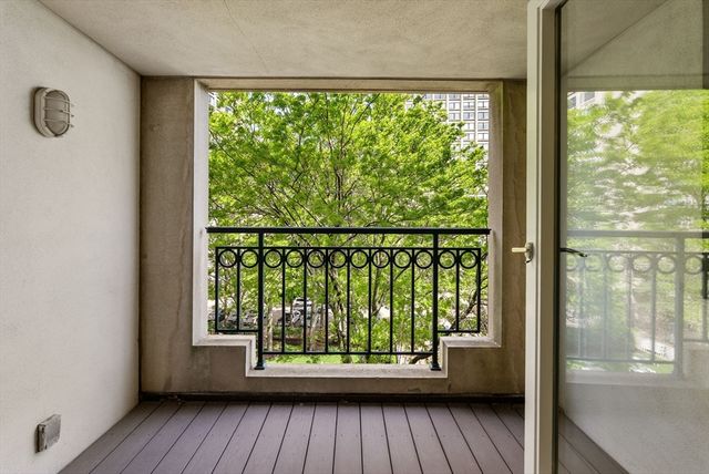 20 Rowes Wharf 505, Boston, MA 02110