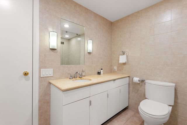 20 Rowes Wharf 505, Boston, MA 02110
