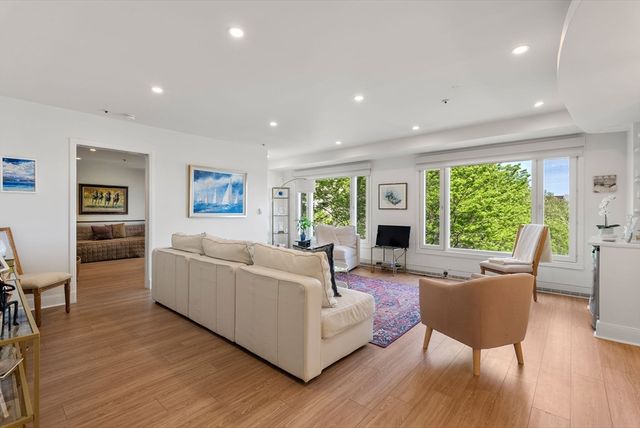 20 Rowes Wharf 505, Boston, MA 02110