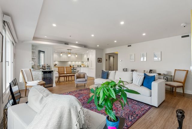20 Rowes Wharf 505, Boston, MA 02110