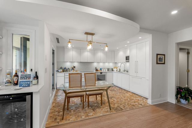 20 Rowes Wharf 505, Boston, MA 02110