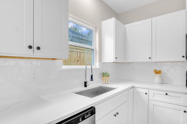 7316 Victoria Street, Houston, TX 77020