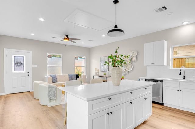 7316 Victoria Street, Houston, TX 77020