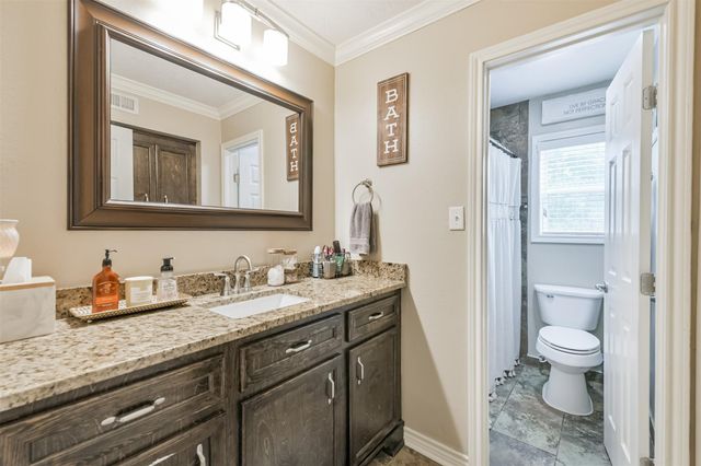 306 County Road 3997, Cleveland, TX 77328