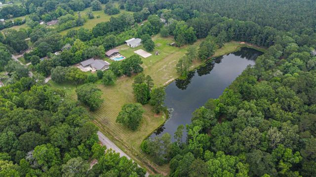 306 County Road 3997, Cleveland, TX 77328