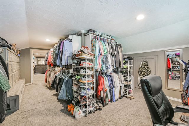 306 County Road 3997, Cleveland, TX 77328