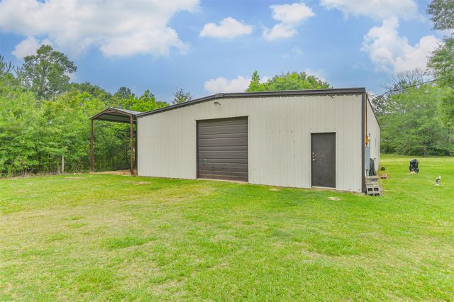 306 County Road 3997, Cleveland, TX 77328