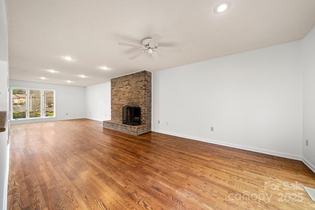 103 Pebble Creek Drive, Asheville, NC 28803