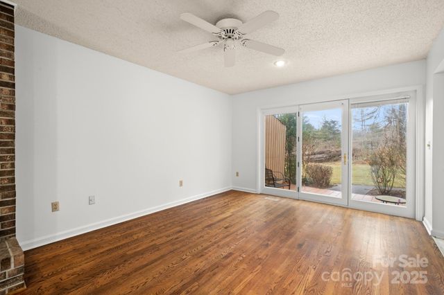 103 Pebble Creek Drive, Asheville, NC 28803