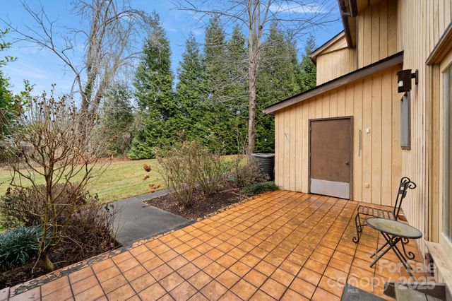 103 Pebble Creek Drive, Asheville, NC 28803