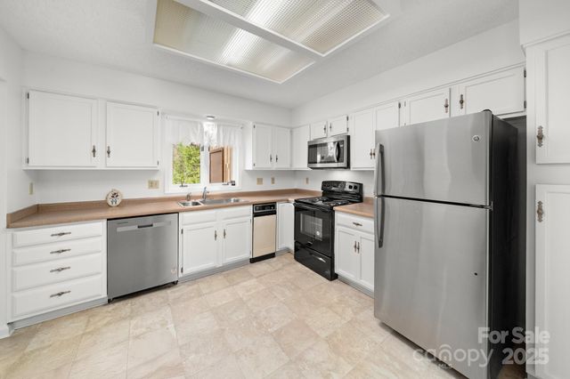 103 Pebble Creek Drive, Asheville, NC 28803