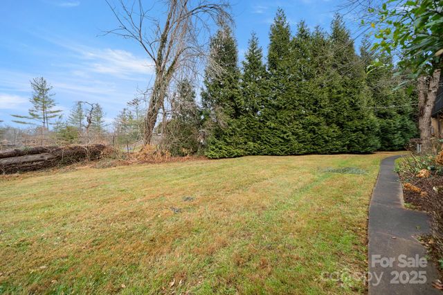 103 Pebble Creek Drive, Asheville, NC 28803