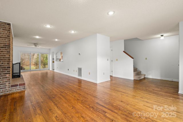 103 Pebble Creek Drive, Asheville, NC 28803