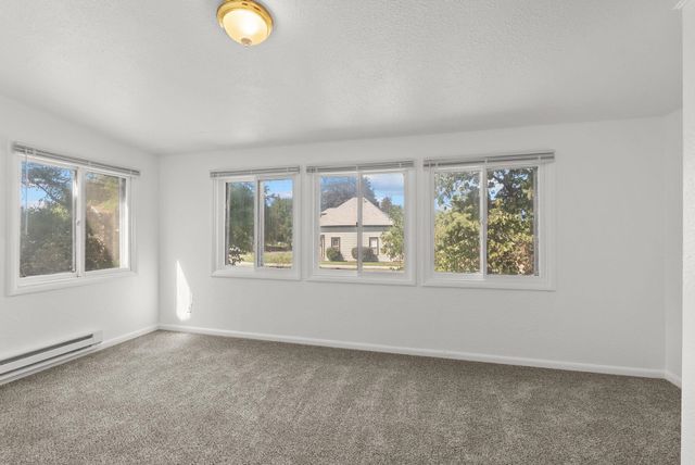1701 E Desmet Ave, Spokane, WA 99202