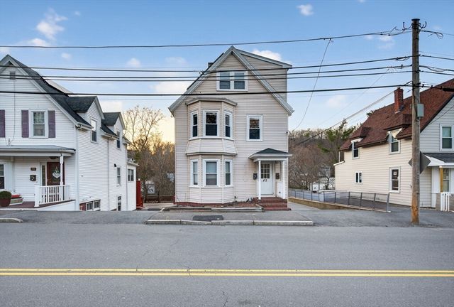 82 Linwood St, Lynn, MA 01905