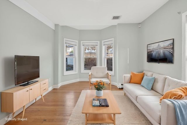 82 Linwood St, Lynn, MA 01905