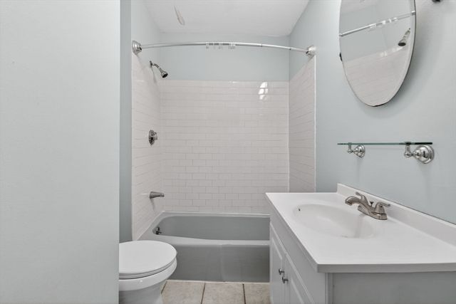 82 Linwood St, Lynn, MA 01905