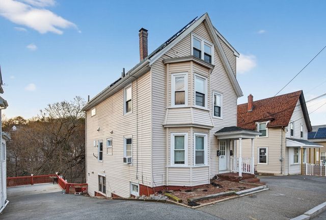 82 Linwood St, Lynn, MA 01905