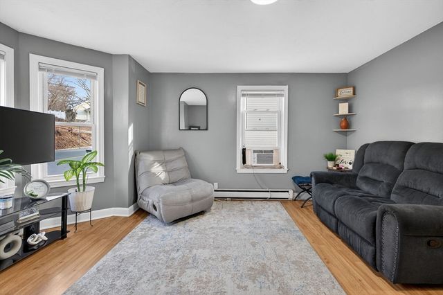 82 Linwood St, Lynn, MA 01905