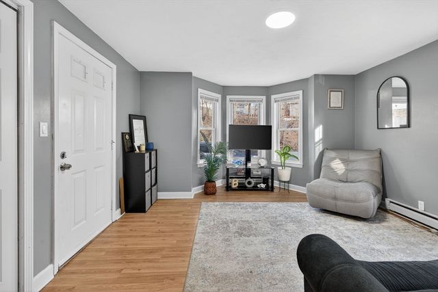 82 Linwood St, Lynn, MA 01905