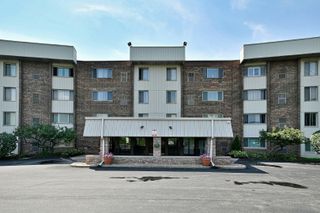 841 N York Road 226, Elmhurst, IL 60126