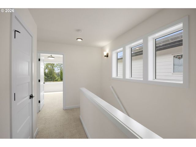 1014 E GINGER ROOT Ct, Newberg, OR 97132