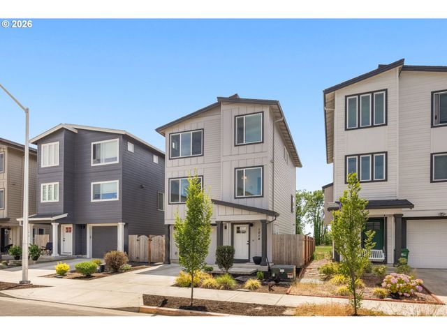 1014 E GINGER ROOT Ct, Newberg, OR 97132