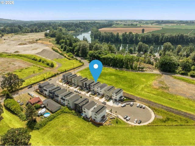 1014 E GINGER ROOT Ct, Newberg, OR 97132