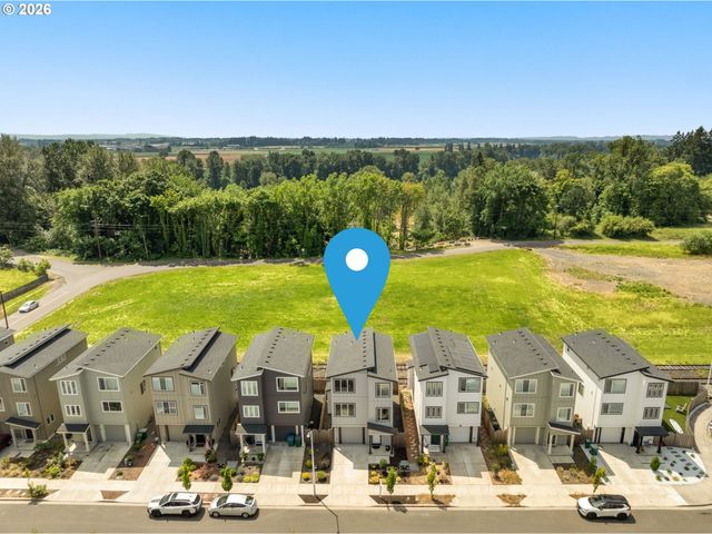 1014 E GINGER ROOT Ct, Newberg, OR 97132