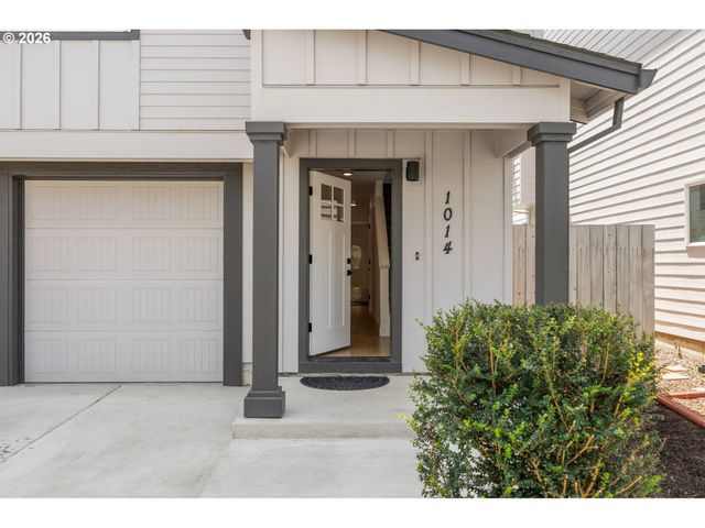 1014 E GINGER ROOT Ct, Newberg, OR 97132
