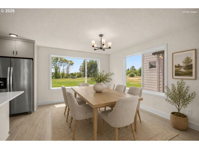 1014 E GINGER ROOT Ct, Newberg, OR 97132