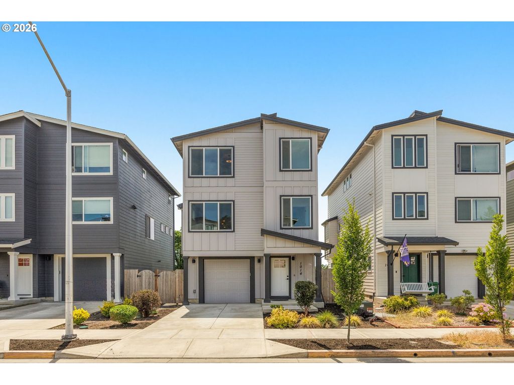 1014 E GINGER ROOT Ct, Newberg, OR 97132