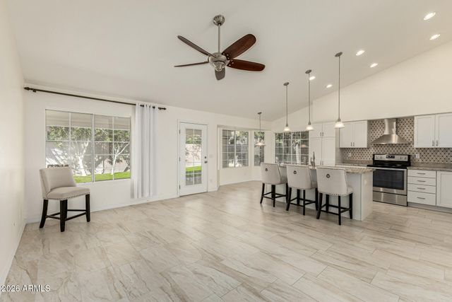 14424 N 92ND Avenue, Peoria, AZ 85381