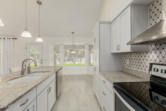 14424 N 92ND Avenue, Peoria, AZ 85381