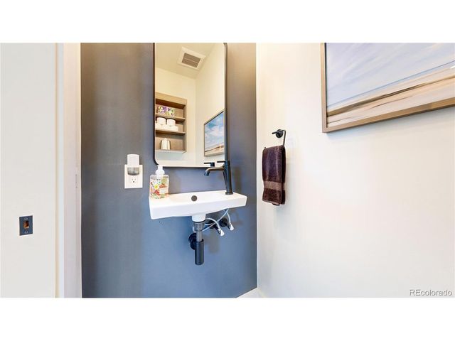 174 S Hoover Ave, Louisville, CO 80027