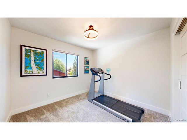 174 S Hoover Ave, Louisville, CO 80027