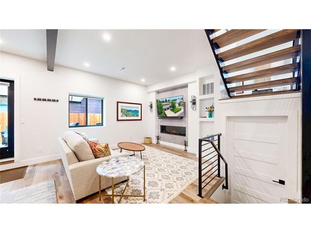 174 S Hoover Ave, Louisville, CO 80027