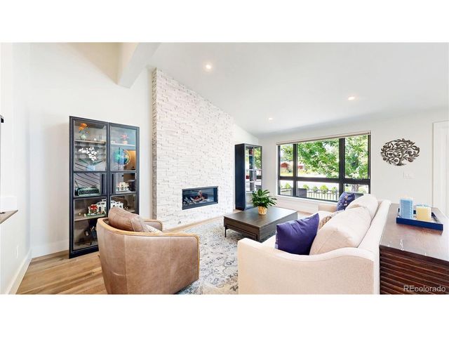 174 S Hoover Ave, Louisville, CO 80027