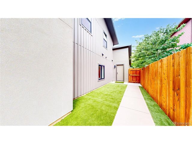 174 S Hoover Ave, Louisville, CO 80027