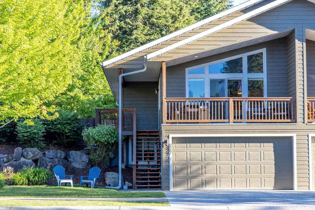 Image 1 of property listing at 227 Fox Hollow Lane B14, Whitefish, MT 59937