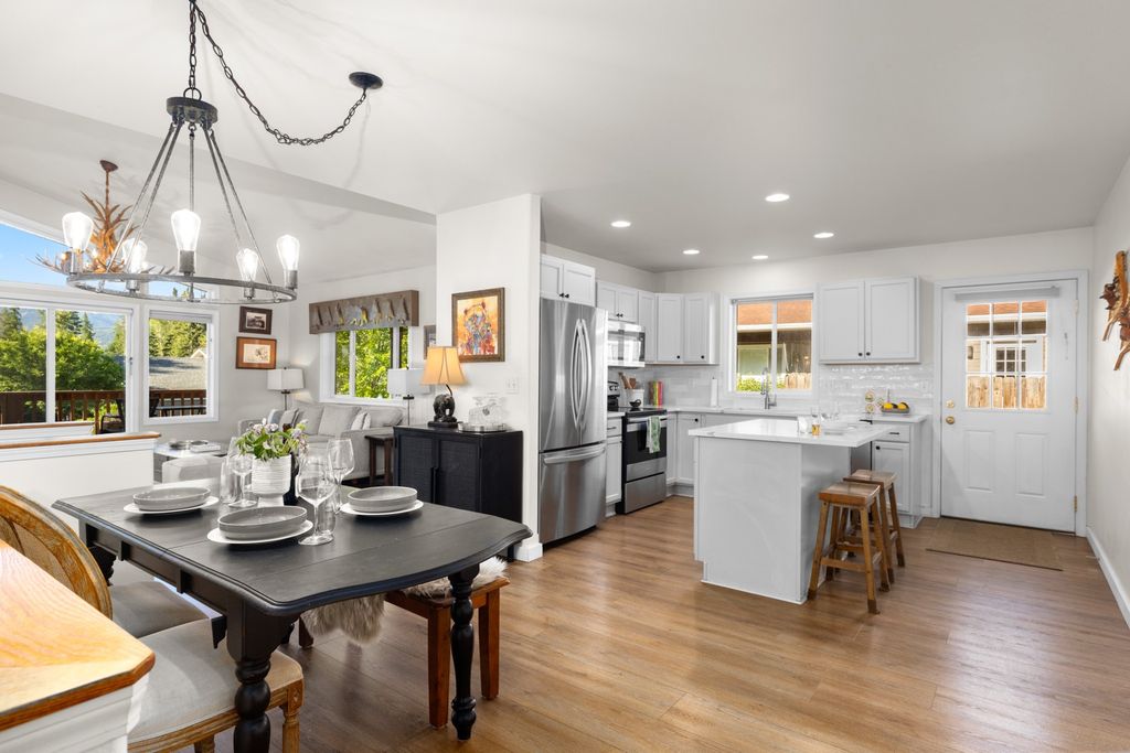 Image 11 of property listing at 227 Fox Hollow Lane B14, Whitefish, MT 59937