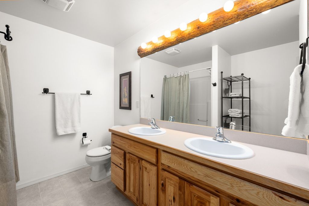 Image 24 of property listing at 227 Fox Hollow Lane B14, Whitefish, MT 59937
