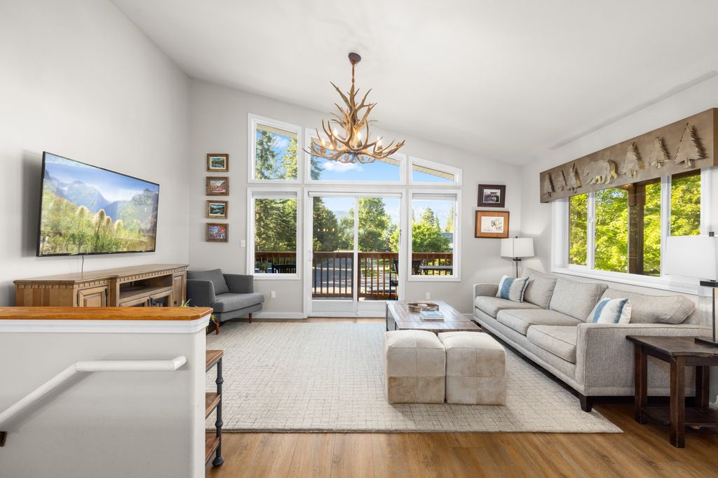 Image 4 of property listing at 227 Fox Hollow Lane B14, Whitefish, MT 59937