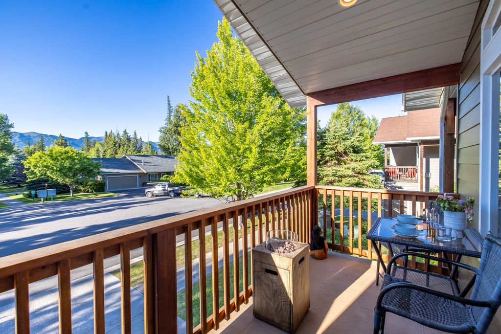 Image 43 of property listing at 227 Fox Hollow Lane B14, Whitefish, MT 59937