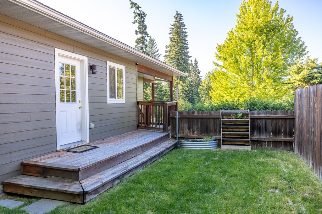 Image 48 of property listing at 227 Fox Hollow Lane B14, Whitefish, MT 59937