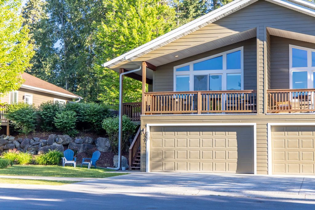 Image 53 of property listing at 227 Fox Hollow Lane B14, Whitefish, MT 59937