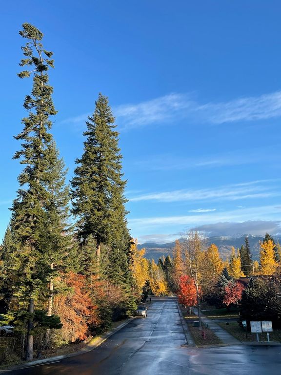 Image 55 of property listing at 227 Fox Hollow Lane B14, Whitefish, MT 59937