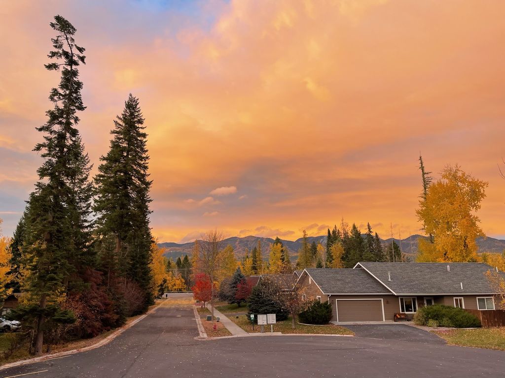 Image 56 of property listing at 227 Fox Hollow Lane B14, Whitefish, MT 59937