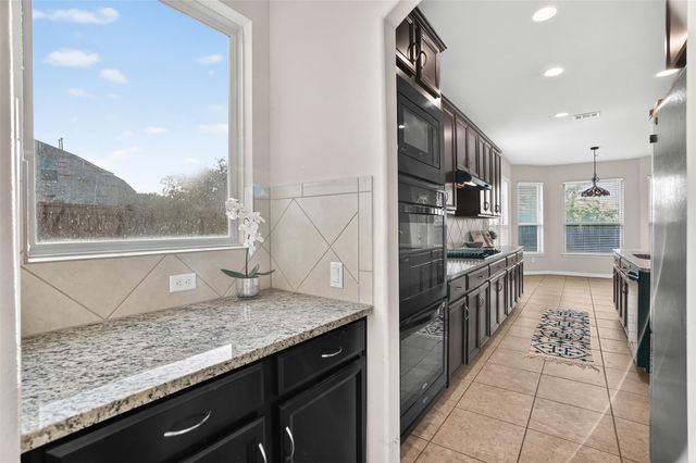 401 Daniel XING, Liberty Hill, TX 78642